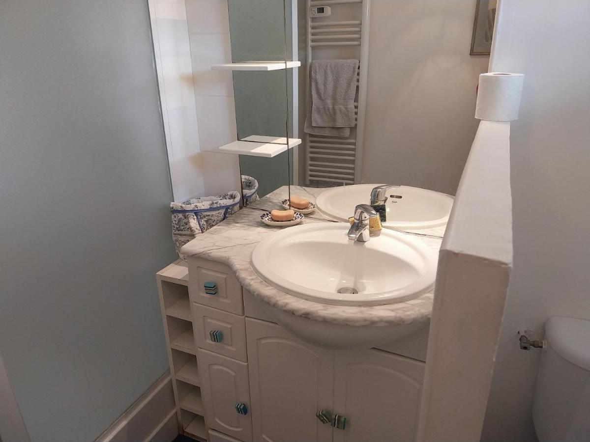 Apartamento La Madrague- 2P Avec Piscine Privative Saint-Cyr-sur-Mer Exterior foto